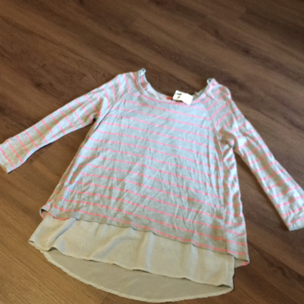 Quarter sleeve shirt😝